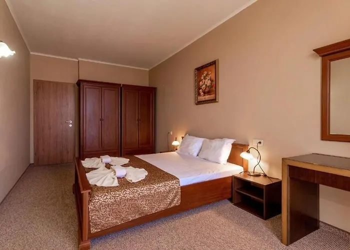 酒店 帕莫瑞费斯塔度假酒店 4*